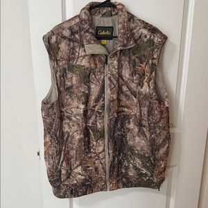 Cabela's Woodland Camo Vest